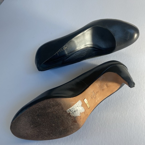 Cole Haan Round Toe Three Inch Classic Pump With Leather Soles - Size 10B - Picture 7 of 10